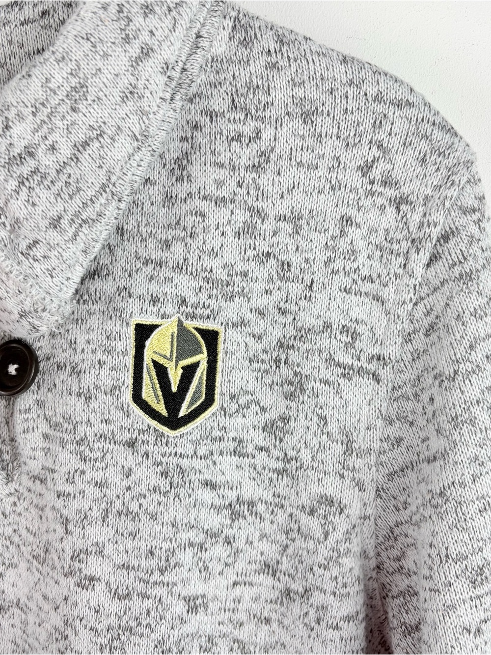 NHL Vegas Golden Knights Embroidered Fleece 1/4 Button Sweatshirt Sweater M 8 10 - Picture 3 of 12